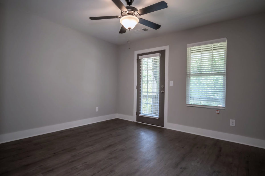 The Milledge 2-bedroom townhome floor plan at Puritan Mill in Athens, GA, featuring 2.5 baths and 1,046 sq. ft.